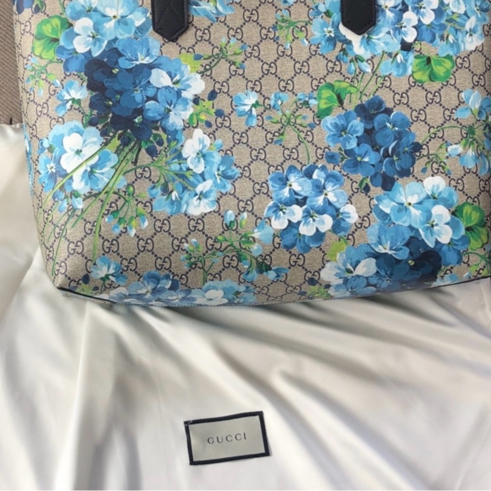 Gucci Blooms Tote Reversible Floral/Navy Bag - NWT - Picture 7 of 15